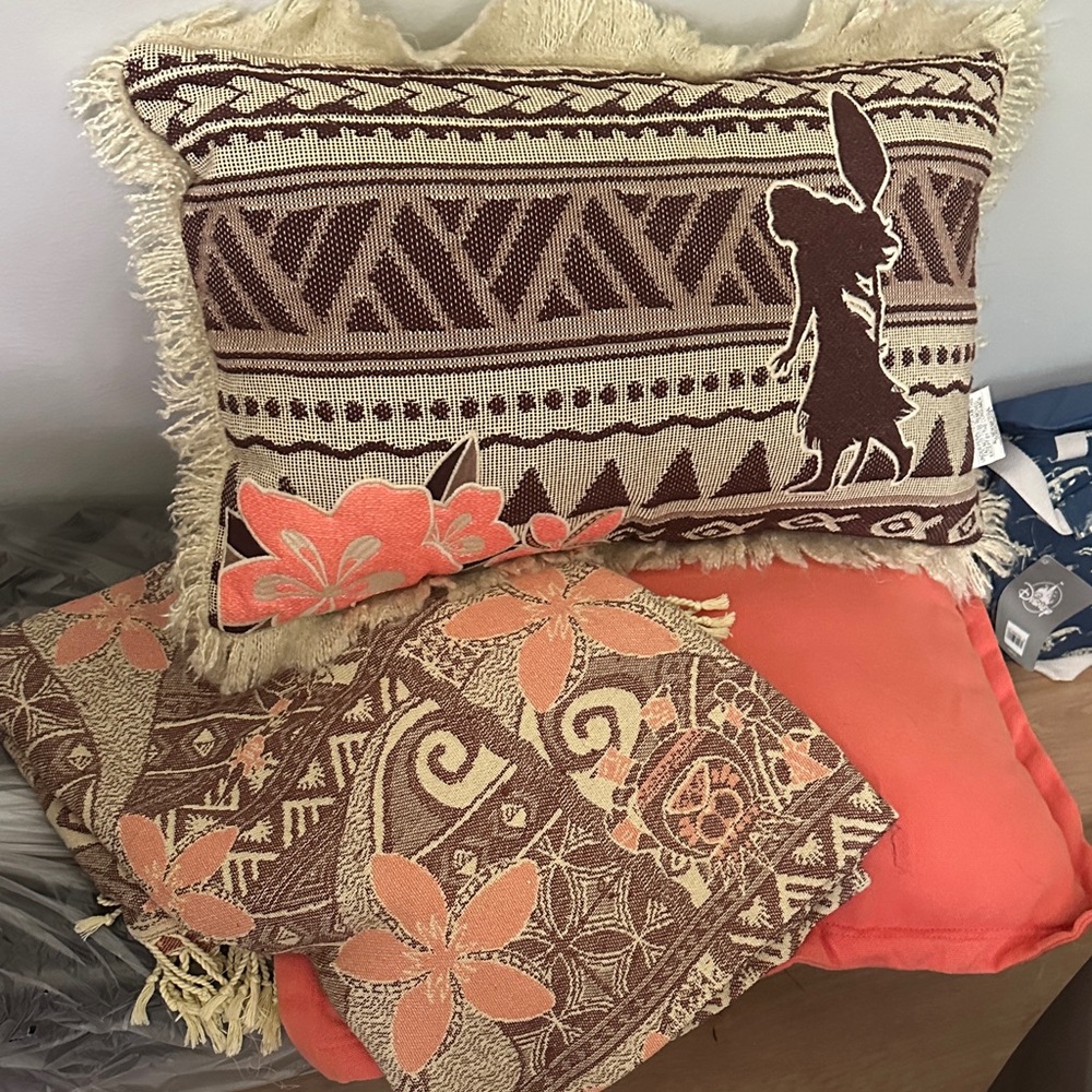 ShopDisney Moana pillow with matching throw